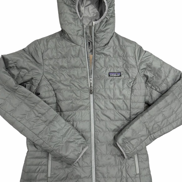 NWT Patagonia Women's Nano Puff Hoody Jacket - Picture 7 of 7